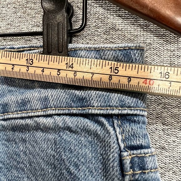 H&M Jeans Women 8 Blue Light Wash Straight Raw Hem High Rise Cropped - Picture 5 of 11